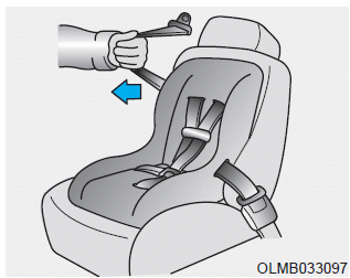 Hyundai Elantra. Securing a child restraint with lap/shoulder belt